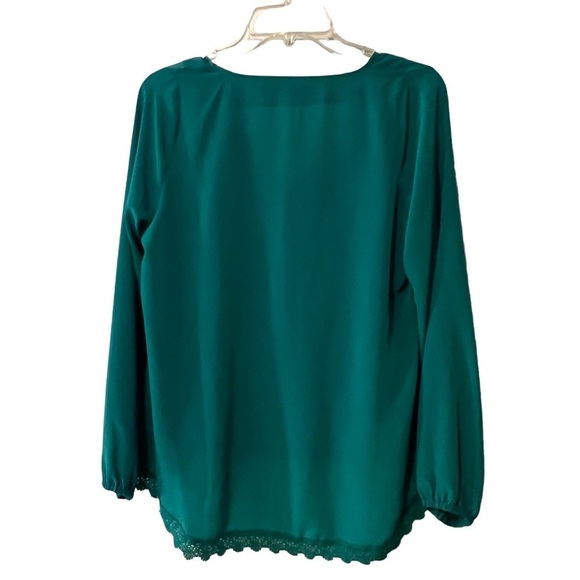 Lovers + Friends Green V-Neck Balloon Sleeve Lace Embroidered Detail Blouse M - Picture 3 of 12